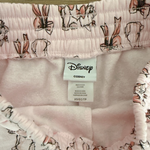 Disney Aristocrats Marie Shorts - Picture 4 of 4